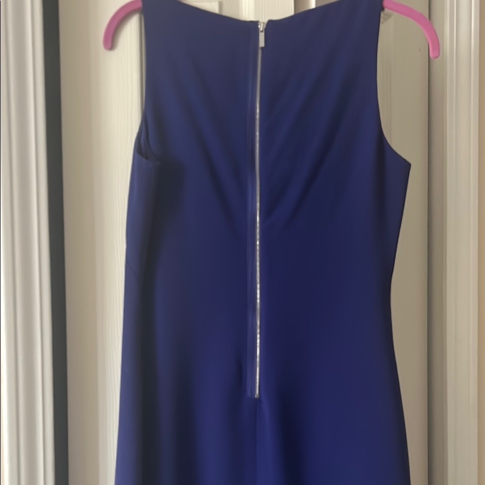 T Tahari Sleeveless Midi- Dress with back zip. Size 6. - Picture 3 of 3